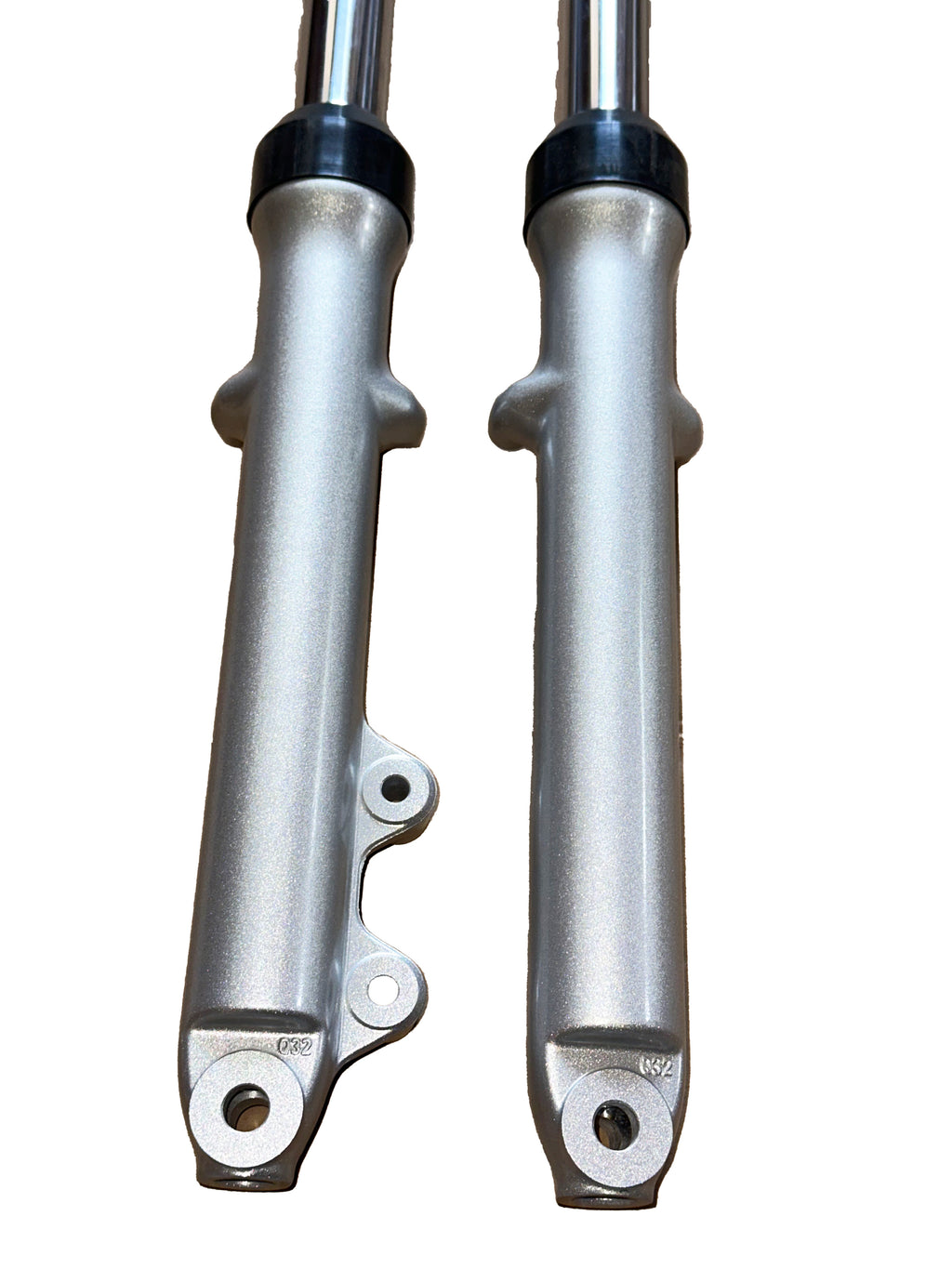 Original Motorcycle Front Shock Absorber Suspension Assy Fit for Suzuki GN125F 51103-05320-000/51104-05320-000